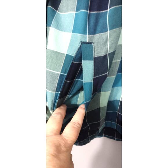 L.L Bean Women's Fleece-Lined Green Plaid Flannel Shirt Small Snap-Front - Picture 7 of 15